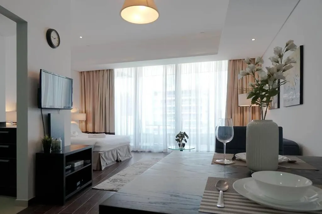 Cozy Studio In Sports City Dubai 0*,
